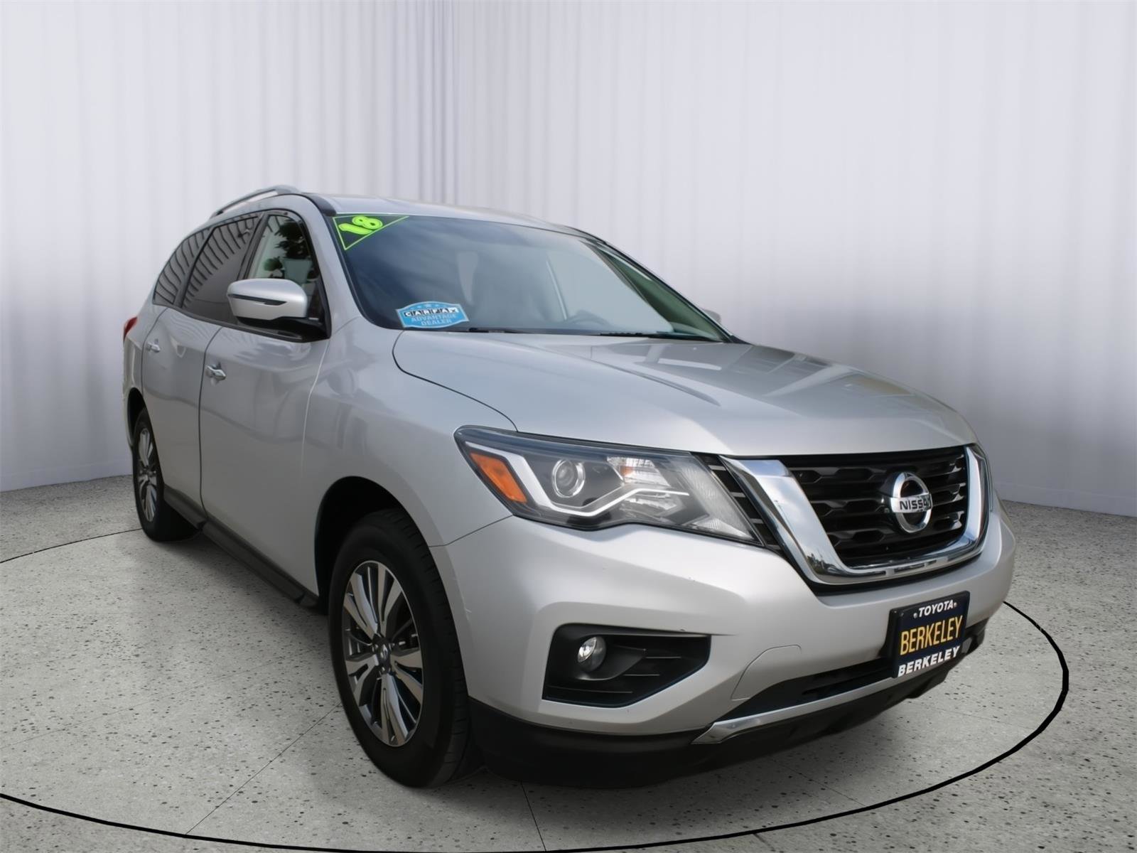 Used 2018 Nissan Pathfinder SV