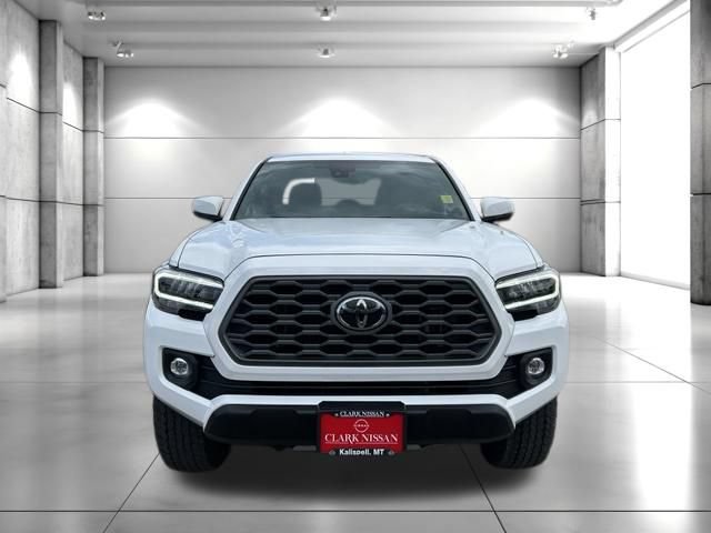 Used 2023 Toyota Tacoma TRD Off-Road w/ Black Out Package (TMS) AWD/4WD image 3