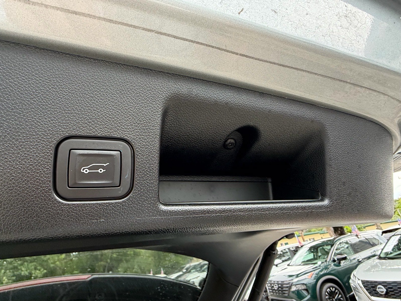 Used 2024 Chevrolet Equinox EV RS FWD image 15
