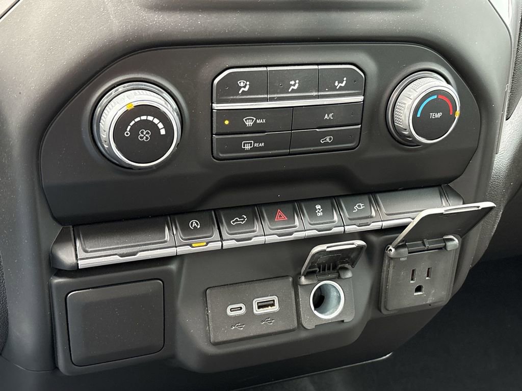 Used 2022 Chevrolet Silverado 1500 Custom w/ Rally Edition image 19