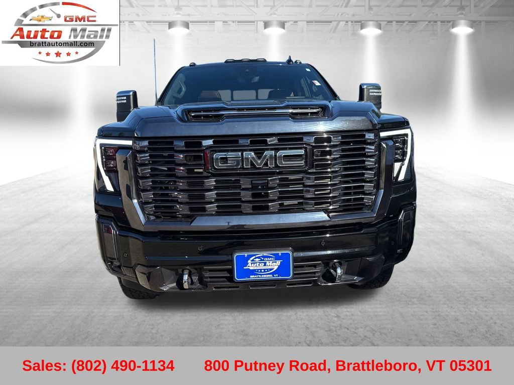 Used 2024 GMC Sierra 3500 Denali Ultimate AWD/4WD image 10