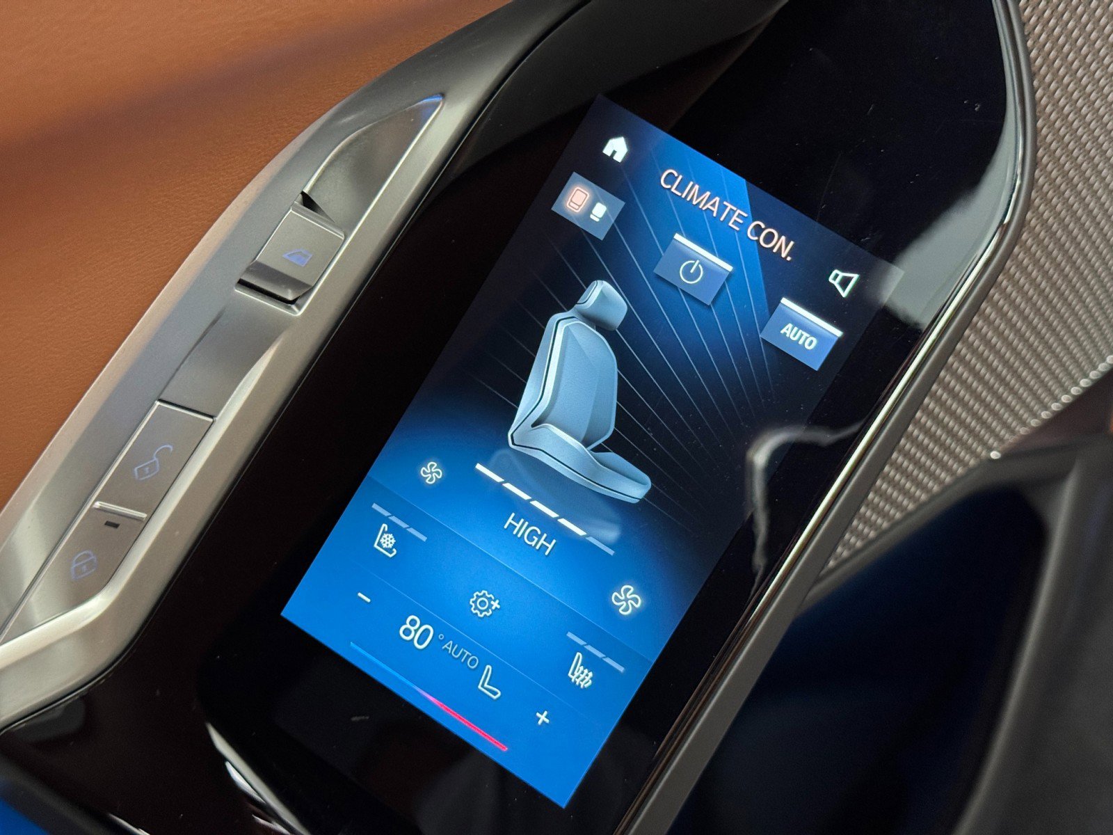 Used 2023 BMW i7 xDrive60 image 45