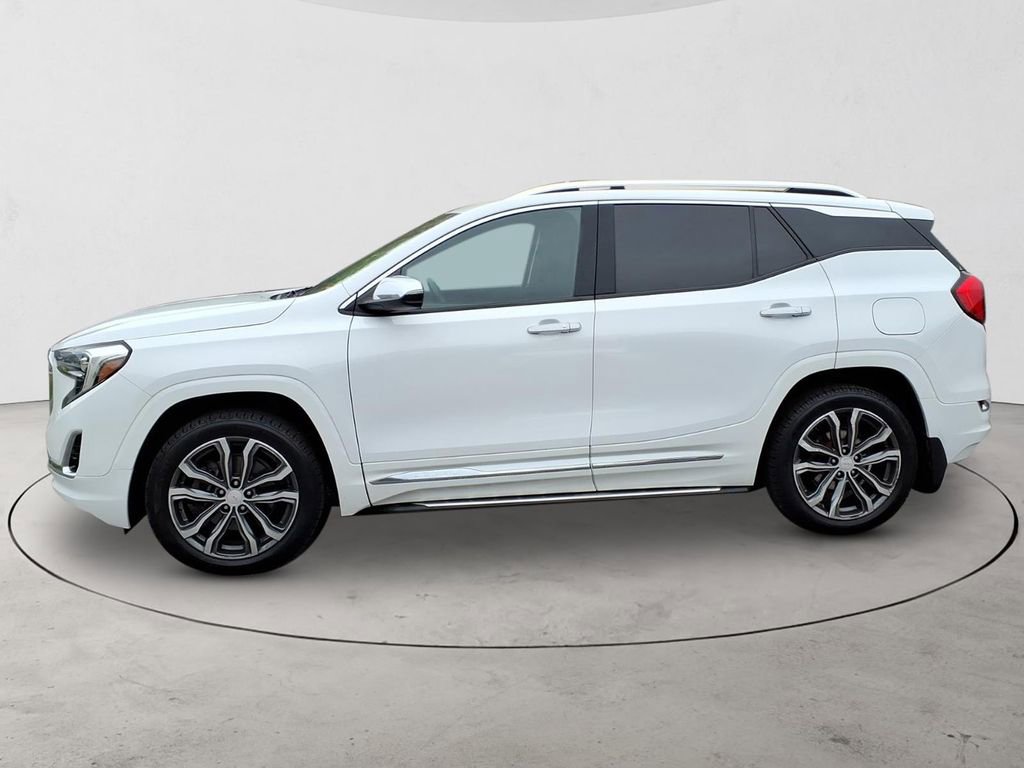 Used 2018 GMC Terrain Denali w/ LPO, 'HIT The Road' Package AWD/4WD image 8
