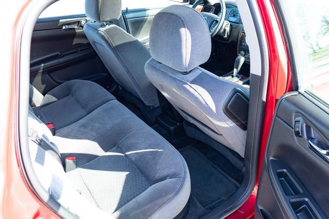 Used 2013 Chevrolet Impala LT w/ LT Sunroof Package FWD image 36