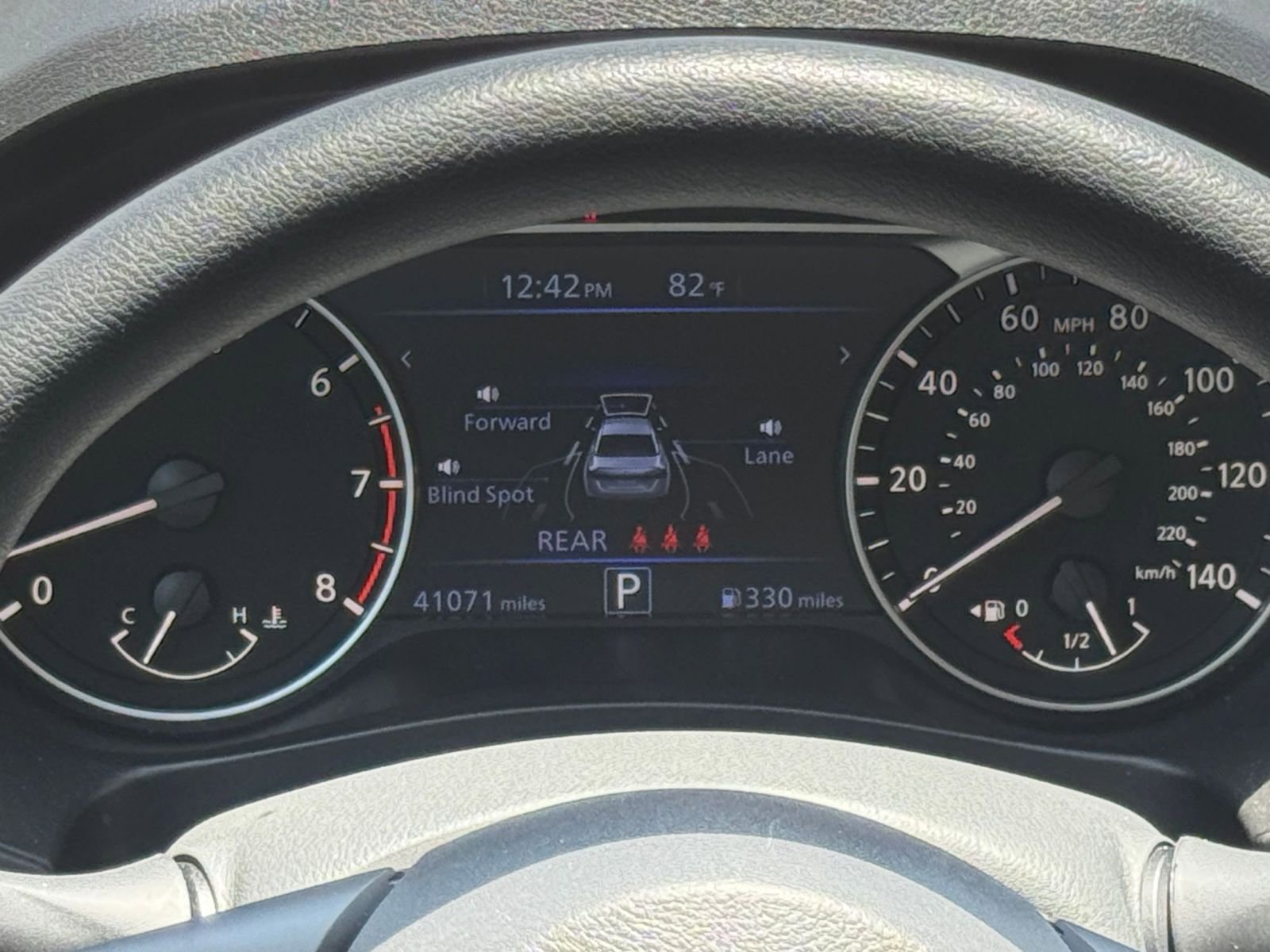 Used 2025 Nissan Altima 2.5 SV FWD image 41