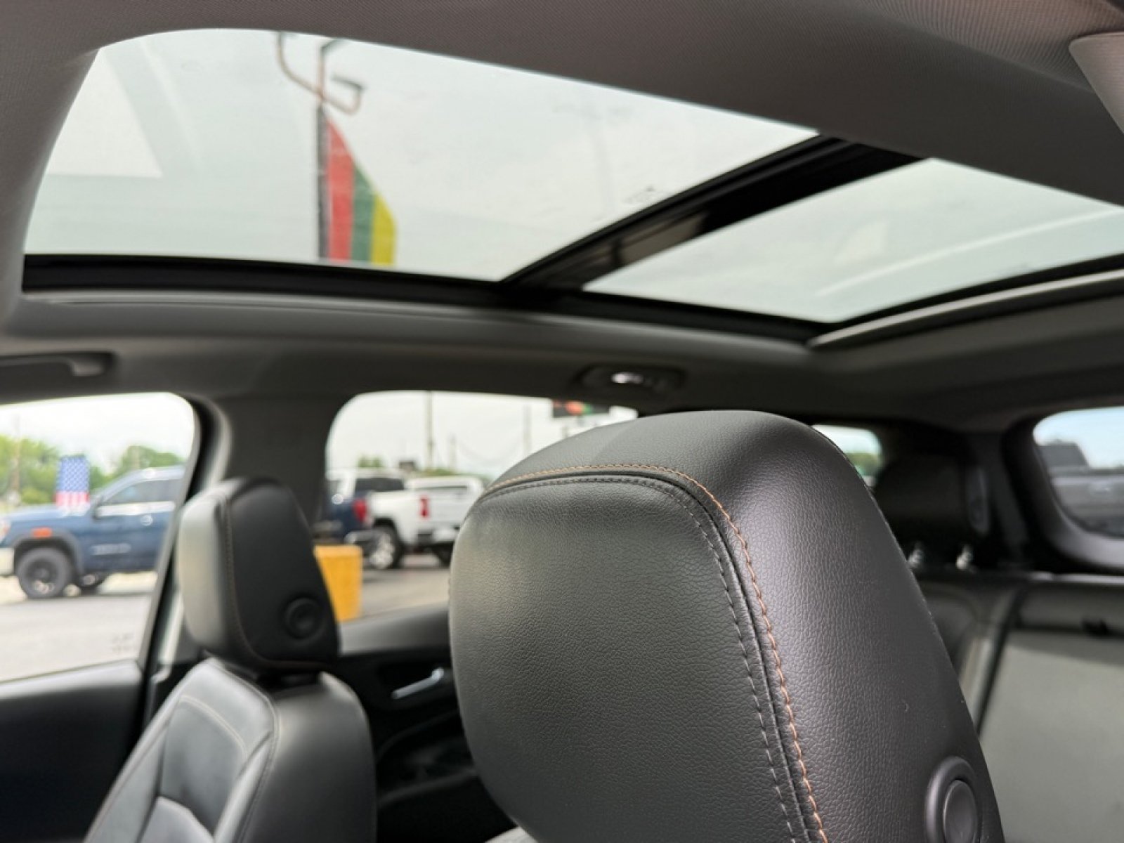 Used 2019 Chevrolet Equinox Premier FWD image 10