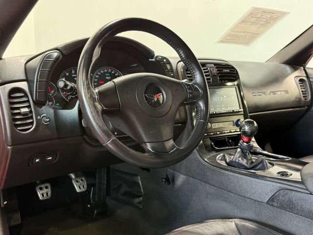 Used 2013 Chevrolet Corvette Coupe RWD image 12