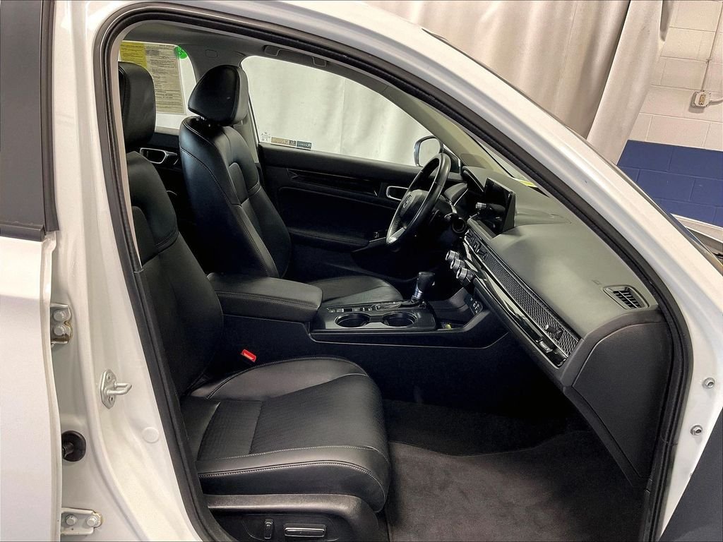 Used 2023 Honda Civic Touring image 11