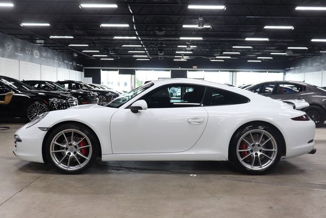 Used 2016 Porsche 911 Carrera RWD image 2