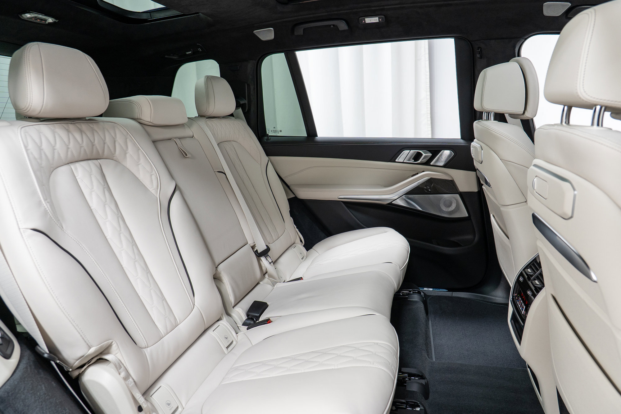 Used 2026 BMW X7 M60i AWD/4WD image 25