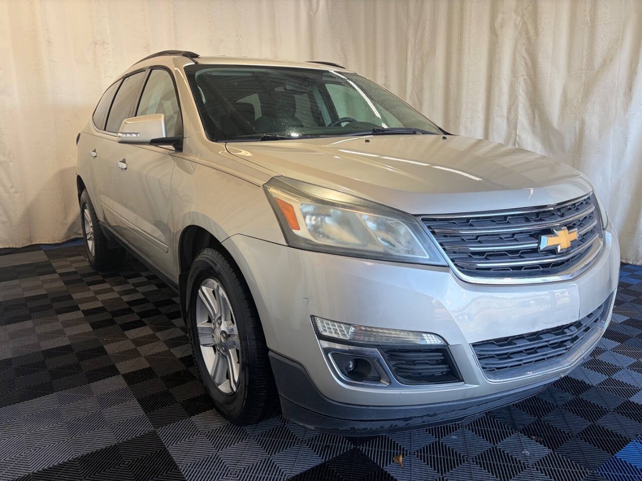 Used 2014 Chevrolet Traverse LT FWD image 3