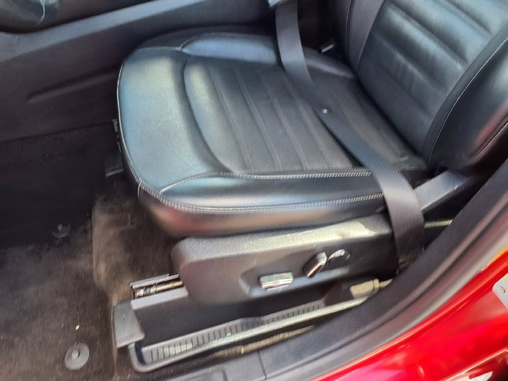 Used 2018 Ford Edge SEL w/ Equipment Group 201A FWD image 26