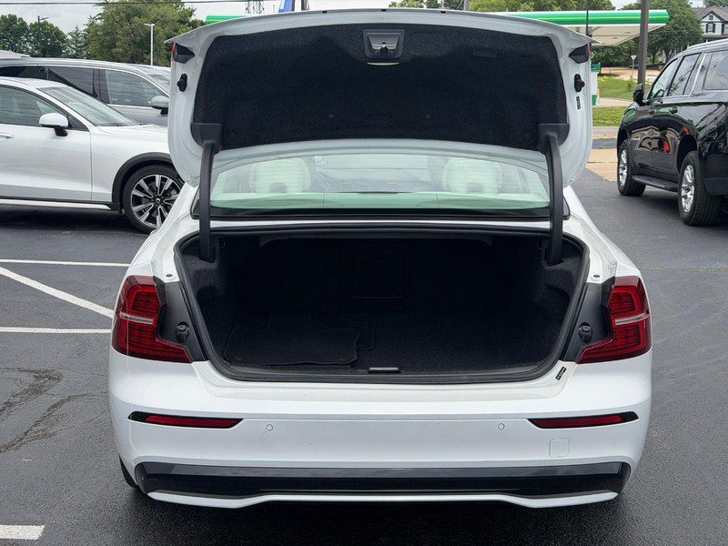 Certified 2025 Volvo S60 B5 Plus AWD/4WD image 5