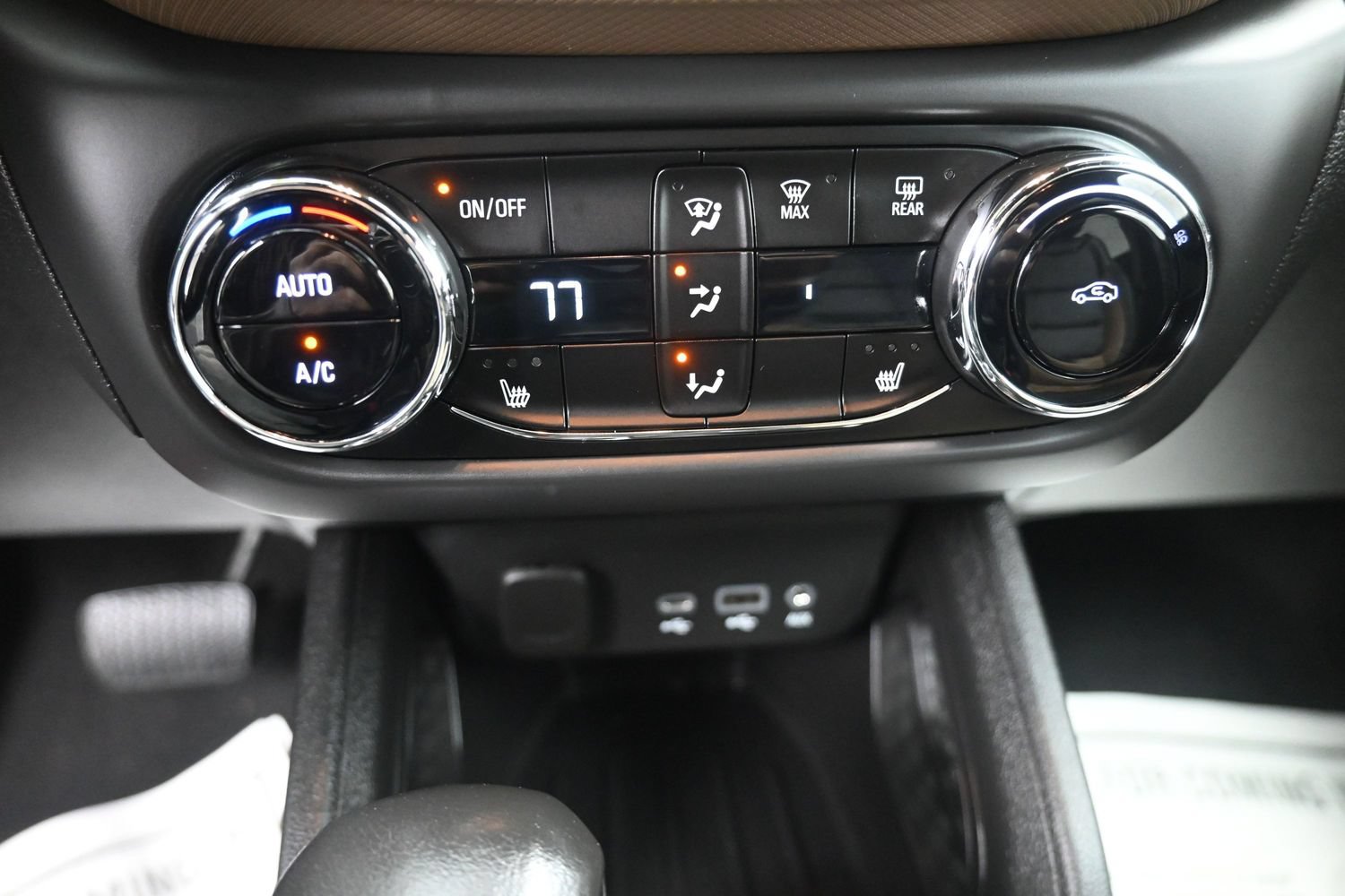 Used 2021 Chevrolet TrailBlazer ACTIV w/ Sun and Liftgate Package AWD/4WD image 40