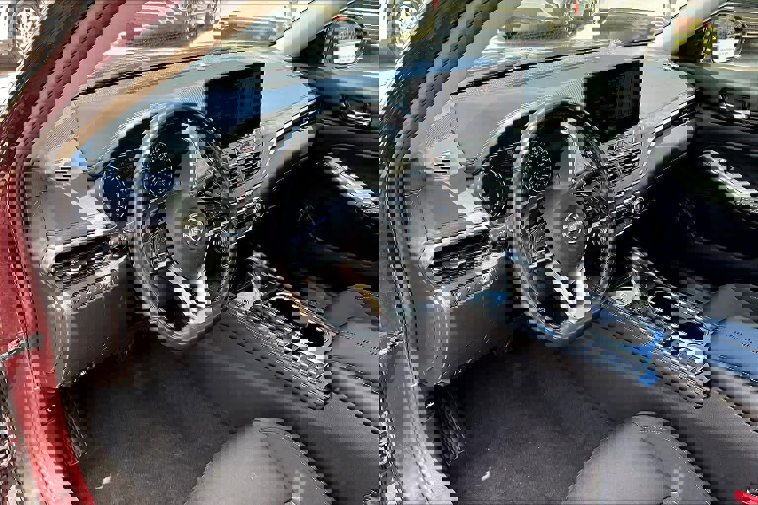 Used 2024 Nissan Altima 2.5 SV w/ SV Premium Package image 18