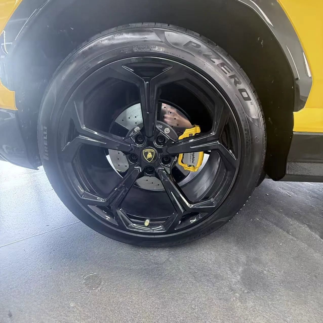 Used 2022 Lamborghini Urus image 27