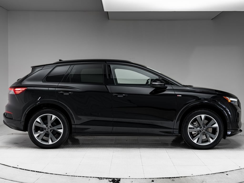 Used 2023 Audi Q4 e-tron Premium Plus w/ Premium Plus AWD/4WD image 26