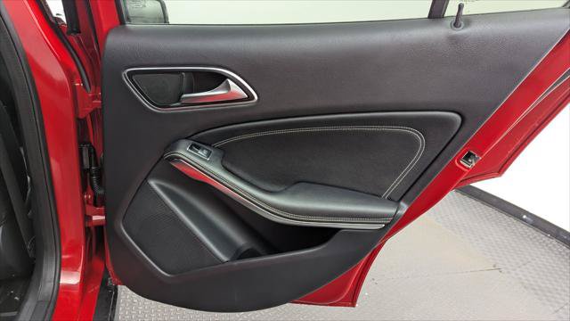 Used 2018 Mercedes-Benz GLA 250 4MATIC image 19