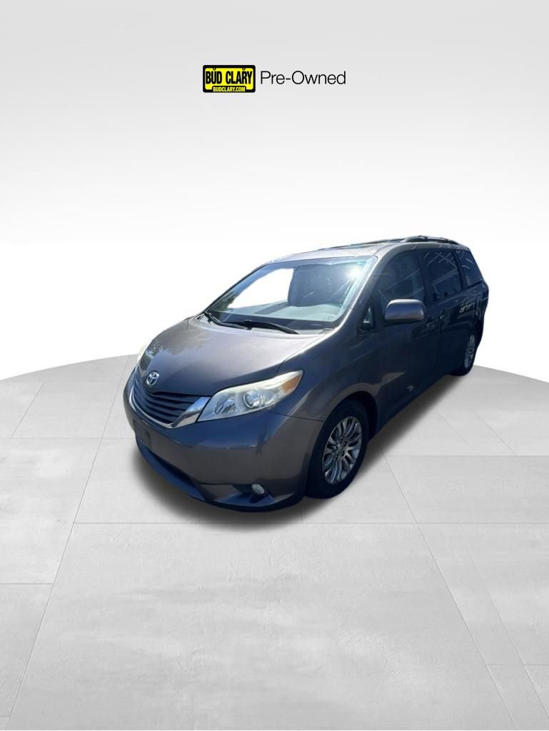 Used 2011 Toyota Sienna XLE w/ Entertainment Pkg FWD image 1