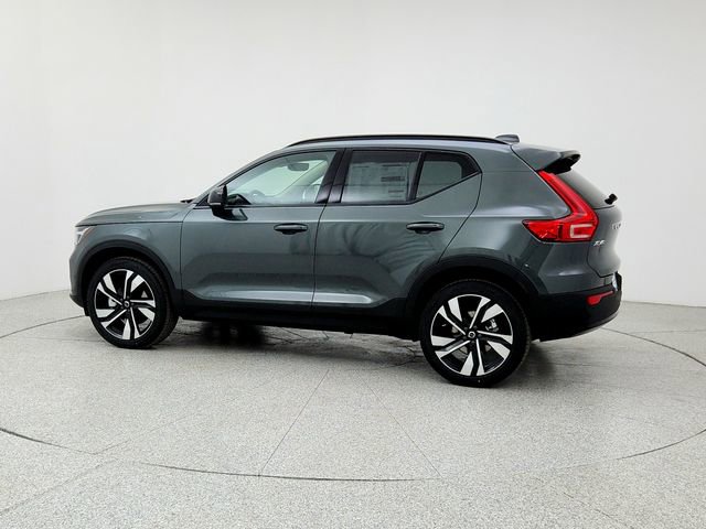 New 2026 Volvo XC40 B5 Ultra w/ Climate Package image 7