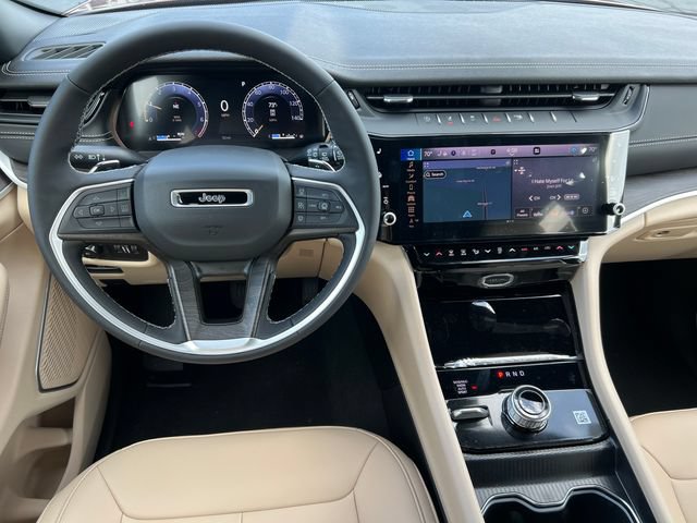 New 2026 Jeep Grand Cherokee L Limited w/ Limited Altitude Package AWD/4WD image 2