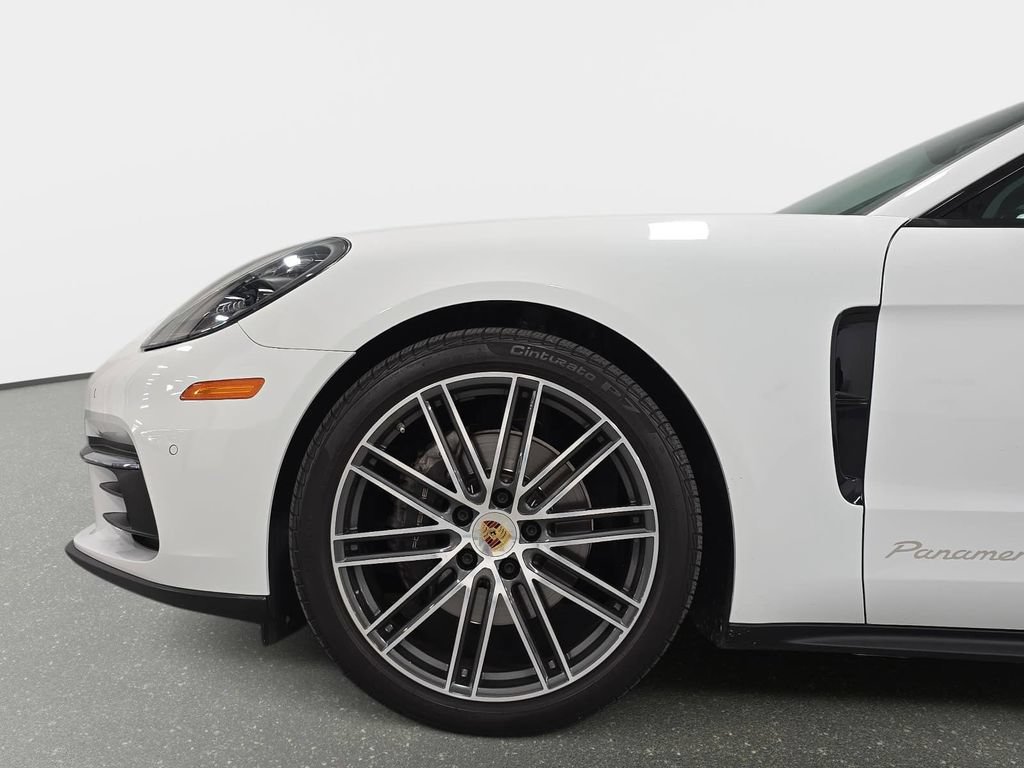 Used 2020 Porsche Panamera image 10