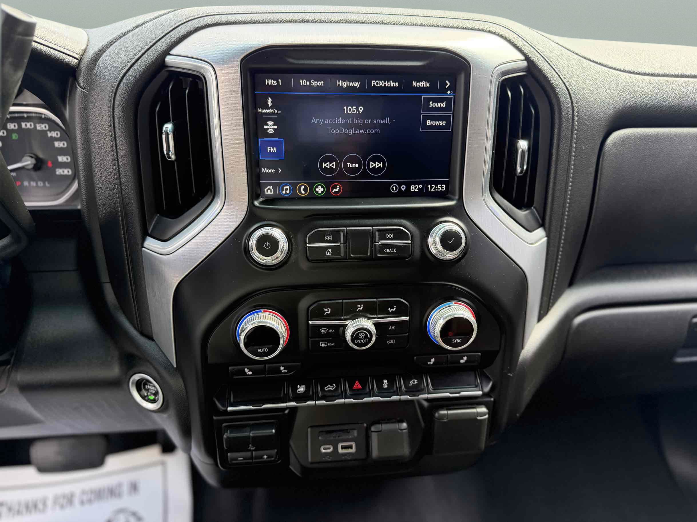 Used 2022 GMC Sierra 2500 SLE w/ Preferred Package AWD/4WD image 17