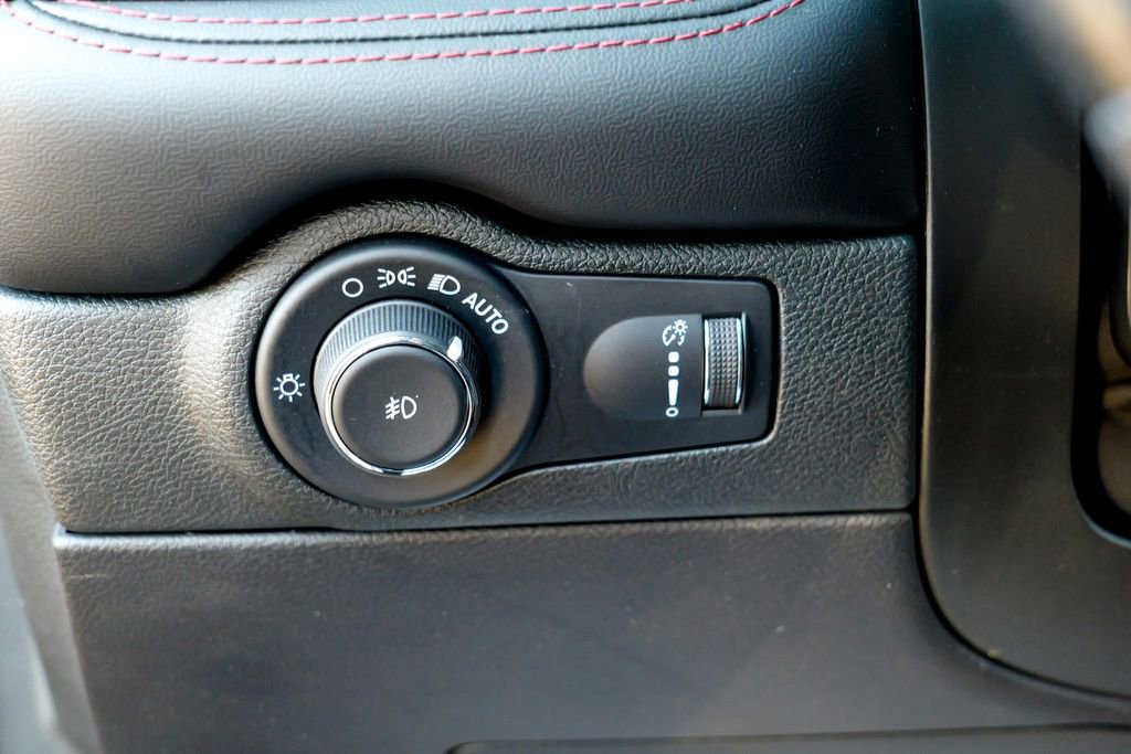 Used 2022 Dodge Durango R/T w/ Blacktop Package image 53