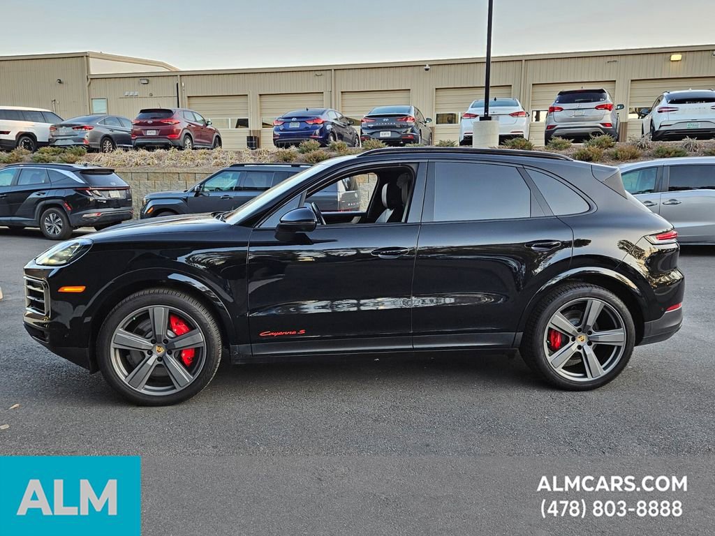 Used 2024 Porsche Cayenne S image 4
