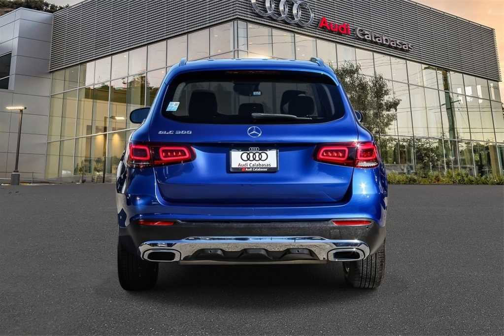 Used 2022 Mercedes-Benz GLC 300 image 3