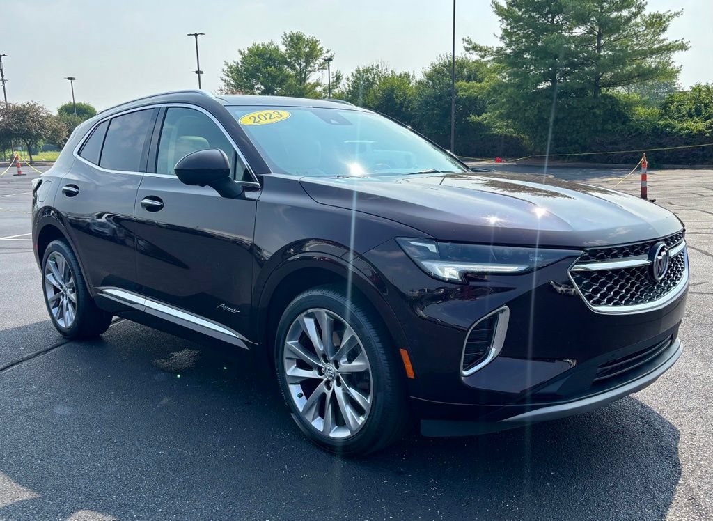 Used 2023 Buick Envision Avenir AWD/4WD image 9