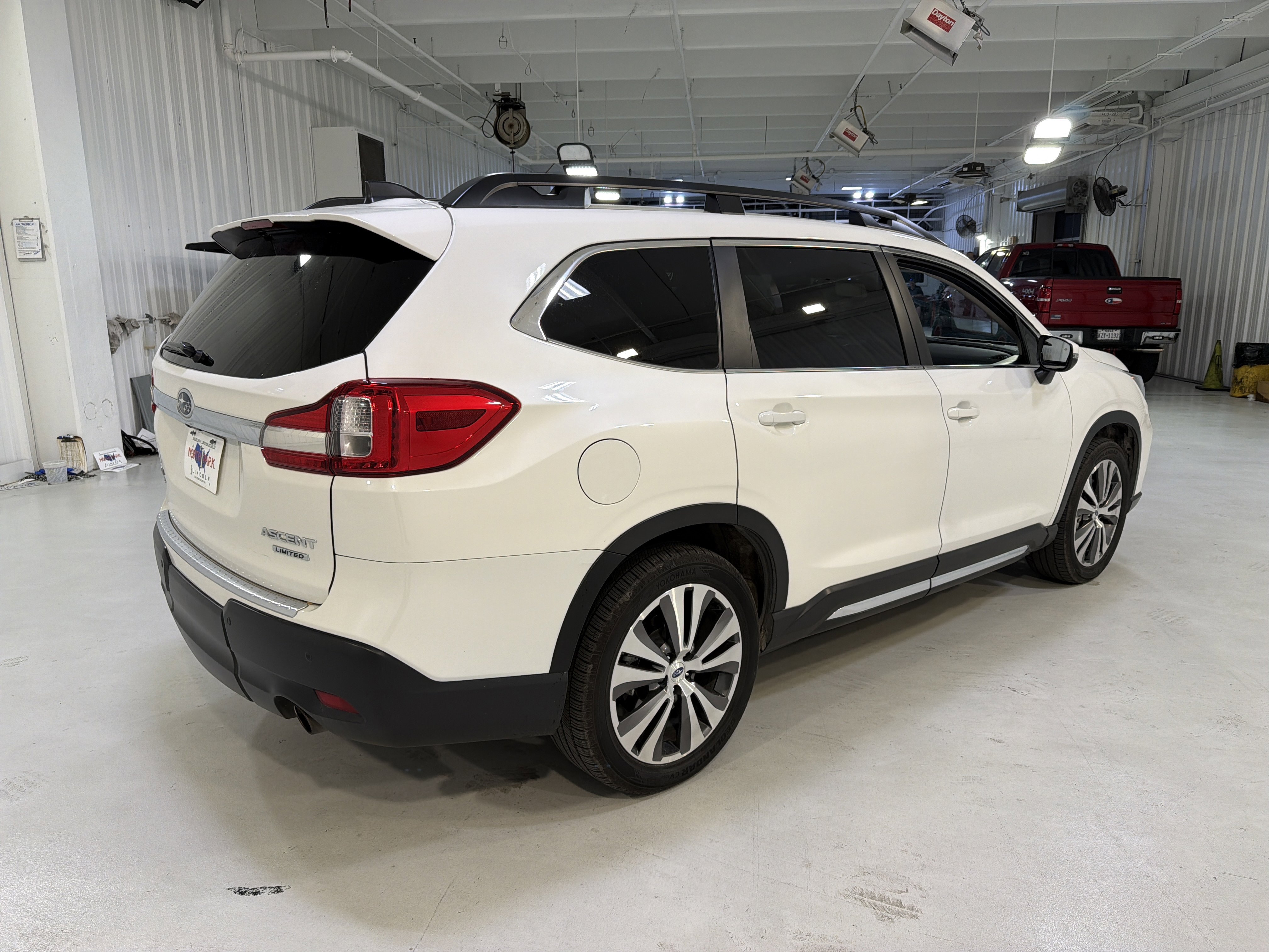 Used 2022 Subaru Ascent Limited w/ Technology Package image 5