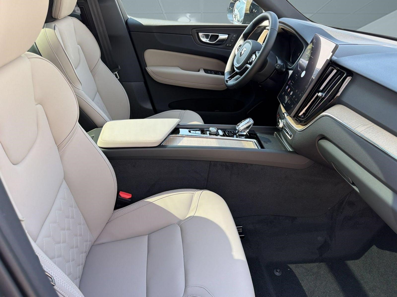 New 2026 Volvo XC60 B5 Plus w/ Climate Package AWD/4WD image 22