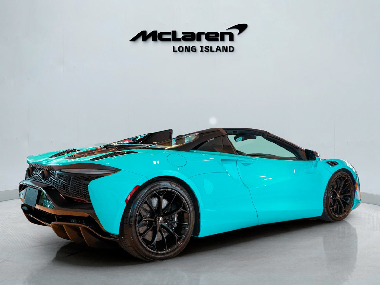 New 2026 McLaren Artura Spider RWD image 8