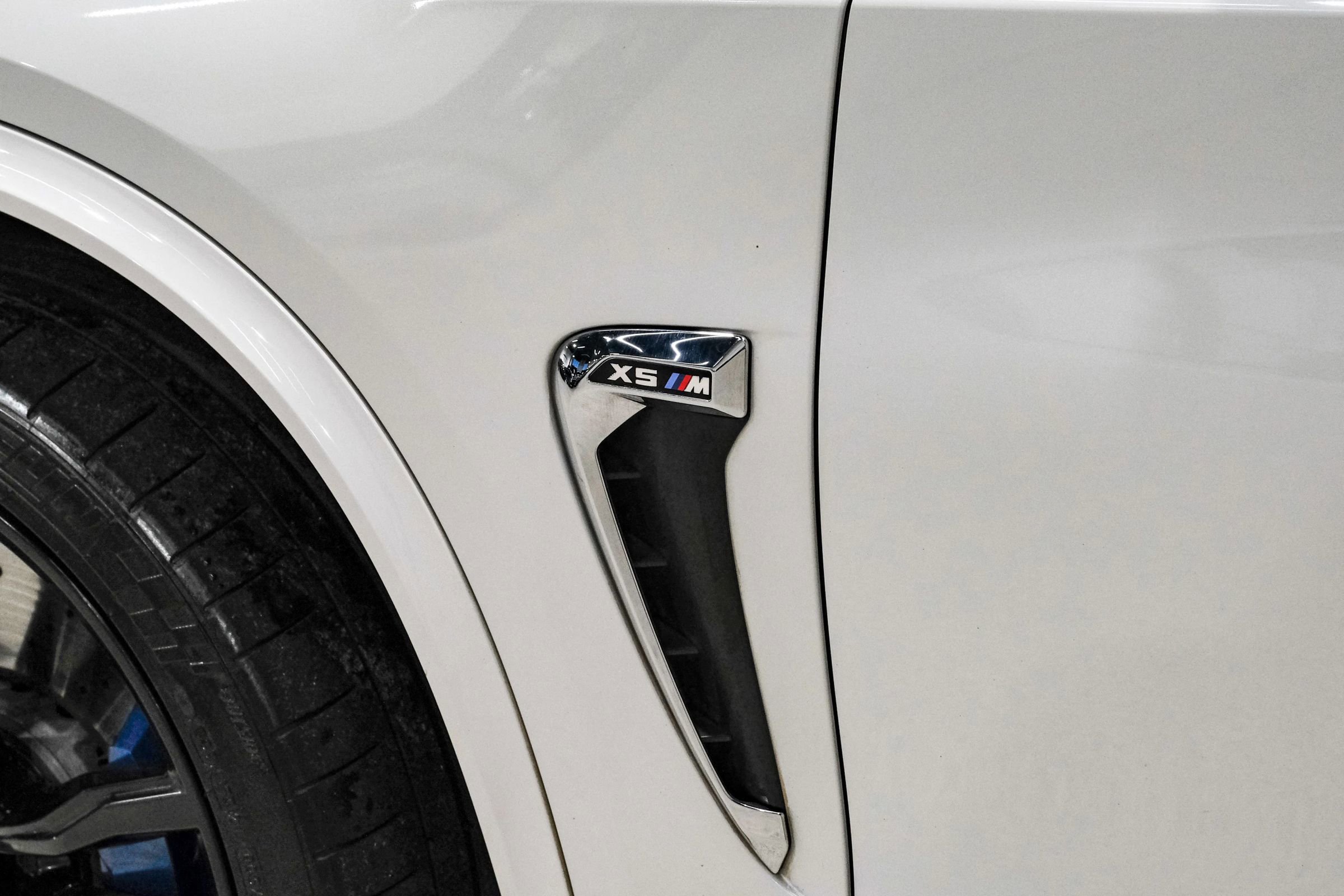 Used 2018 BMW X5 M image 50