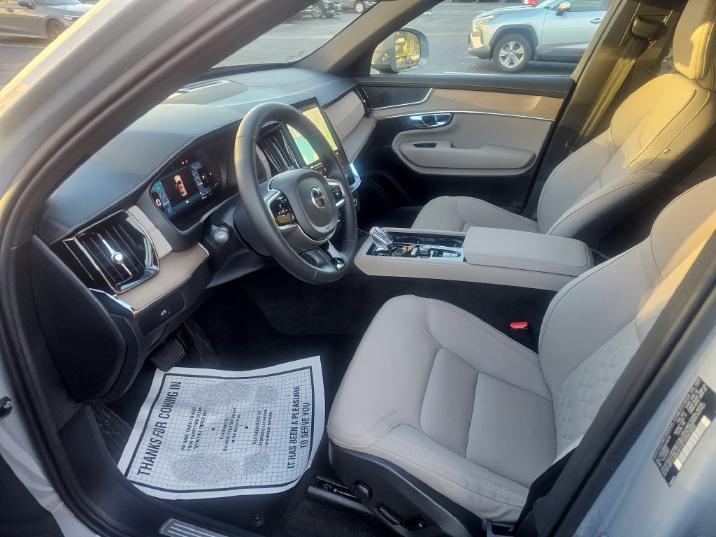 Certified 2025 Volvo XC90 B5 Core AWD/4WD image 17
