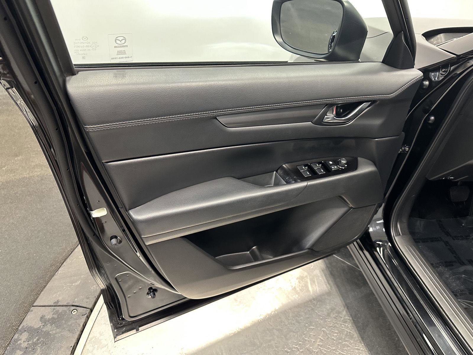 Used 2023 MAZDA CX-5 AWD 2.5 S w/ Select Package image 13