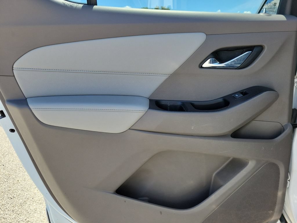 Used 2020 Chevrolet Traverse Premier w/ LPO, Floor Liner Package FWD image 10