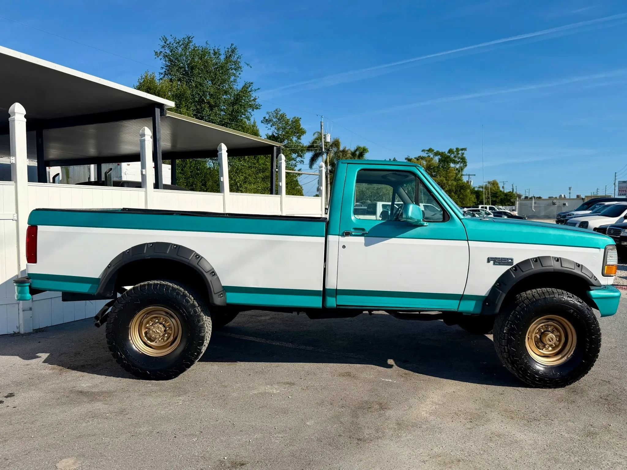 Used 1996 Ford F250 4x4 Regular Cab image 5