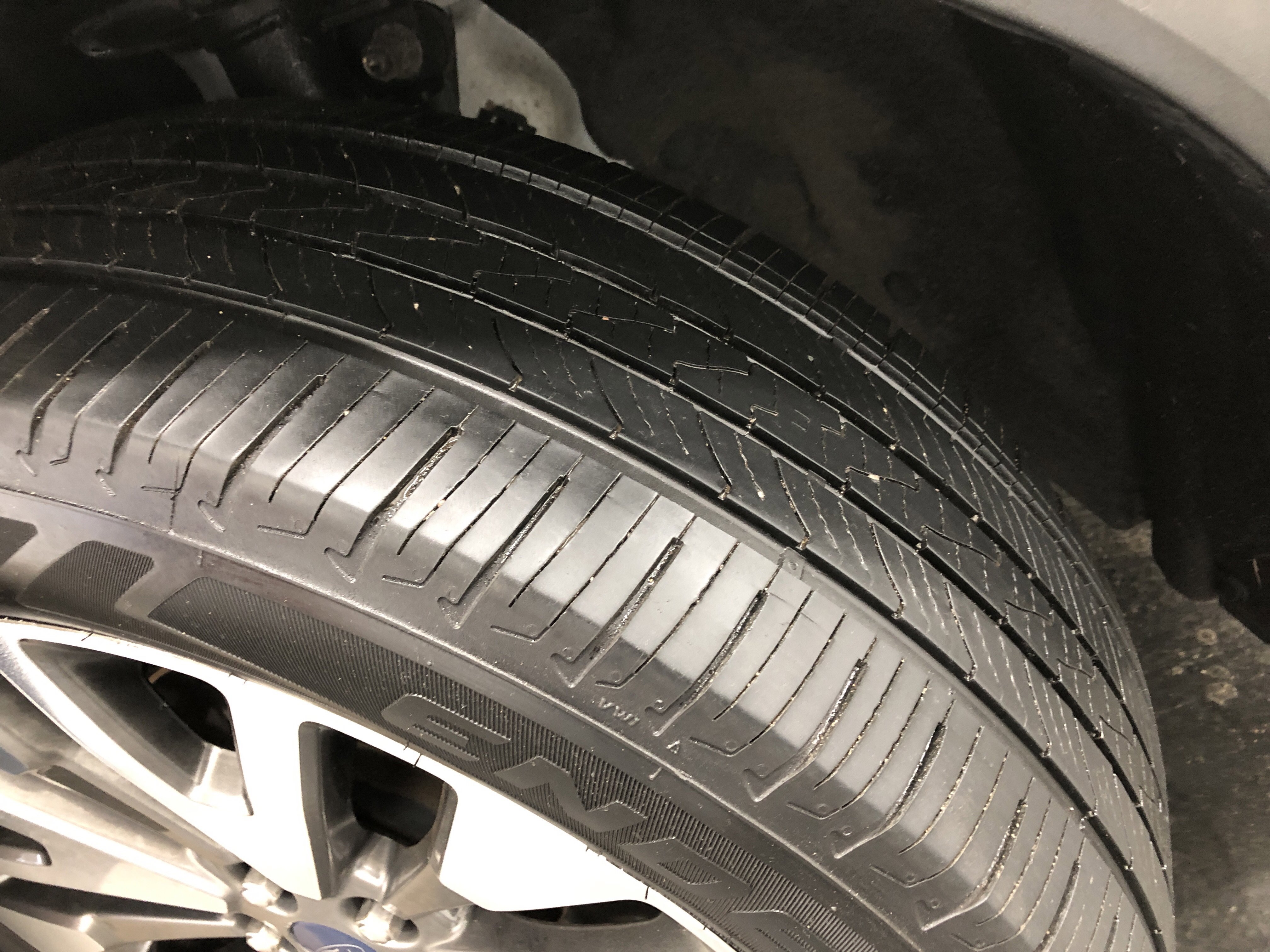 Used 2020 Ford Escape Titanium image 20