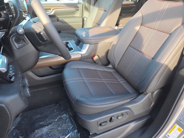 New 2026 Chevrolet Silverado 3500 High Country w/ Technology Package AWD/4WD image 34