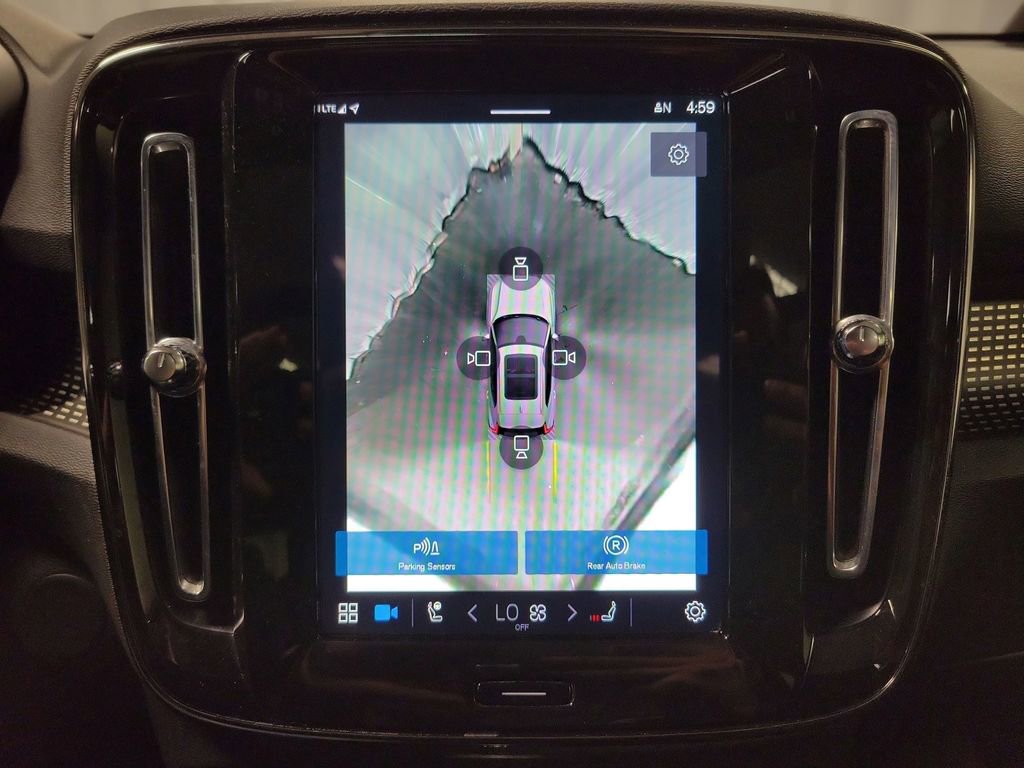 Used 2021 Volvo XC40 P8 Recharge w/ Advanced Package image 20