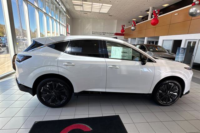New 2025 Nissan Murano Platinum w/ Cargo Package image 4