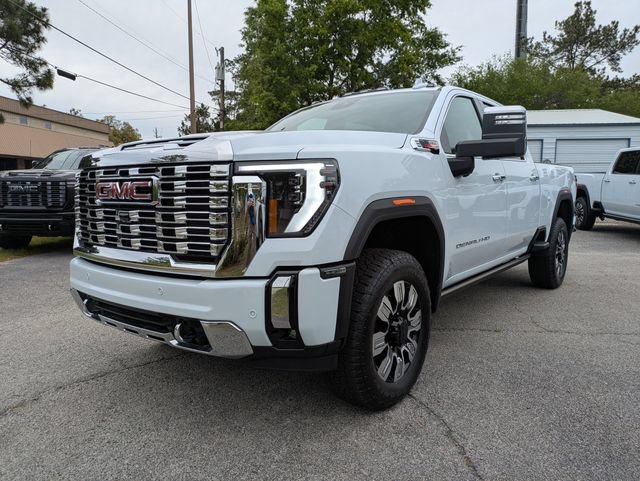 New 2026 GMC Sierra 2500 Denali w/ Denali Reserve Package AWD/4WD image 8
