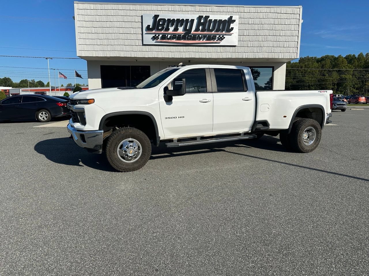 Used 2024 Chevrolet Silverado 3500 LT AWD/4WD video 1