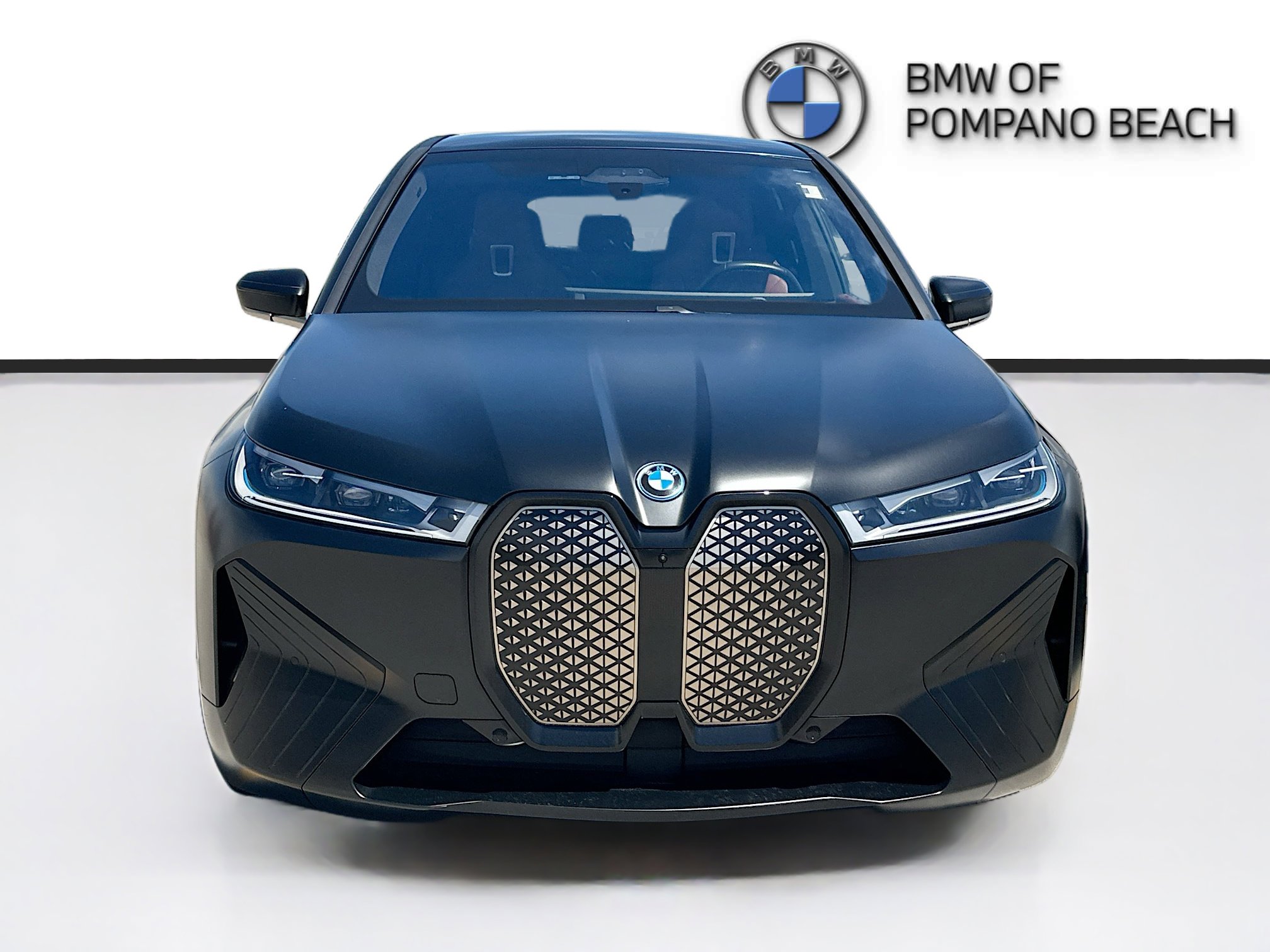 Used 2023 BMW iX M60 image 2
