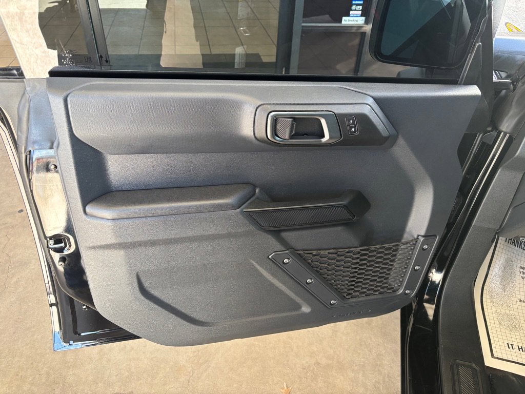 Used 2025 Ford Bronco Big Bend image 8