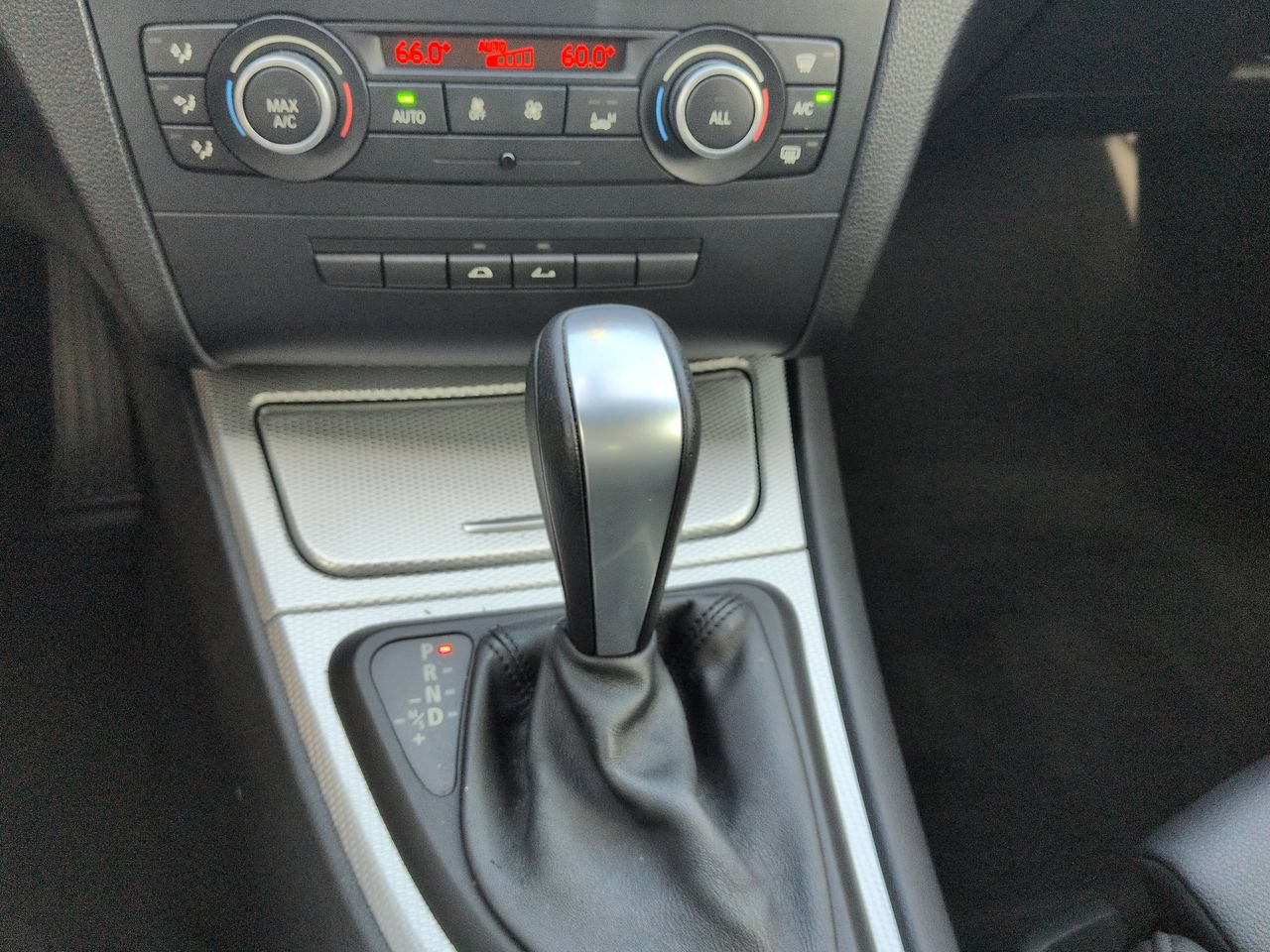 Used 2013 BMW 128i Convertible RWD image 16