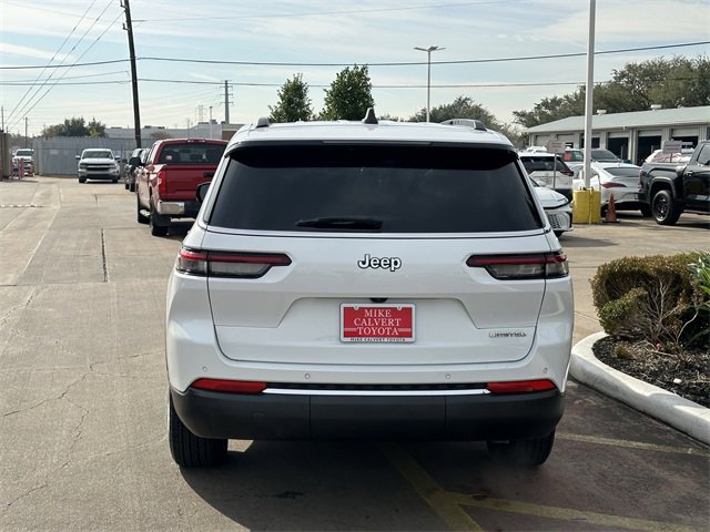 Used 2023 Jeep Grand Cherokee L Limited image 6