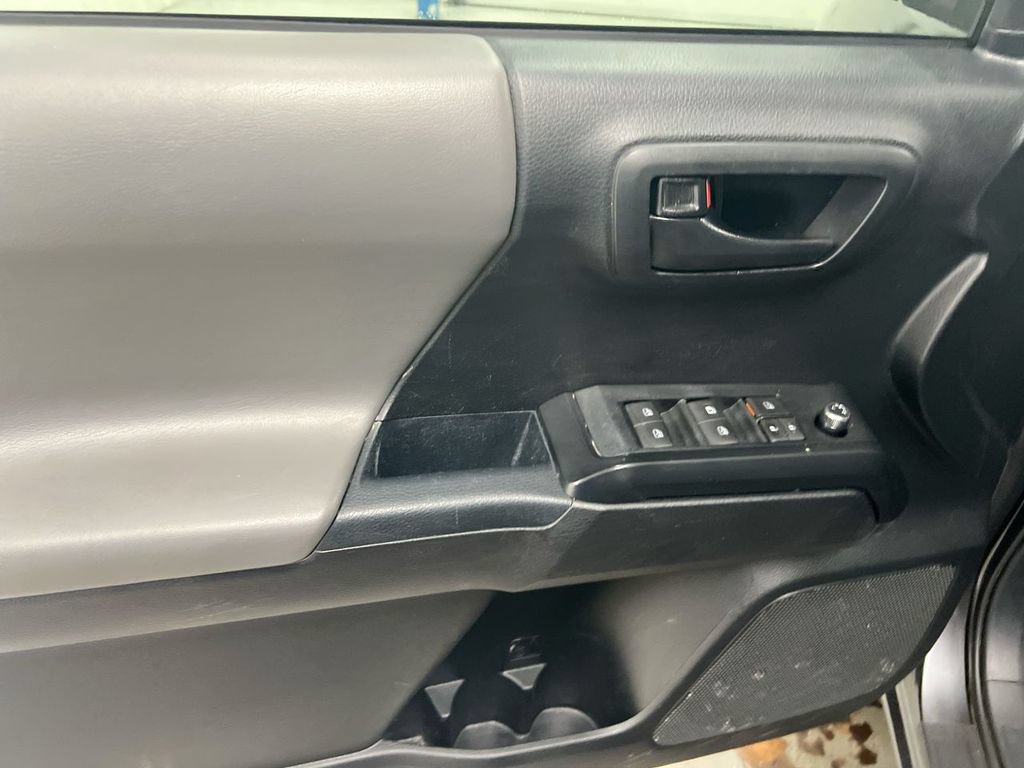 Used 2017 Toyota Tacoma SR w/ Tow Package AWD/4WD image 20